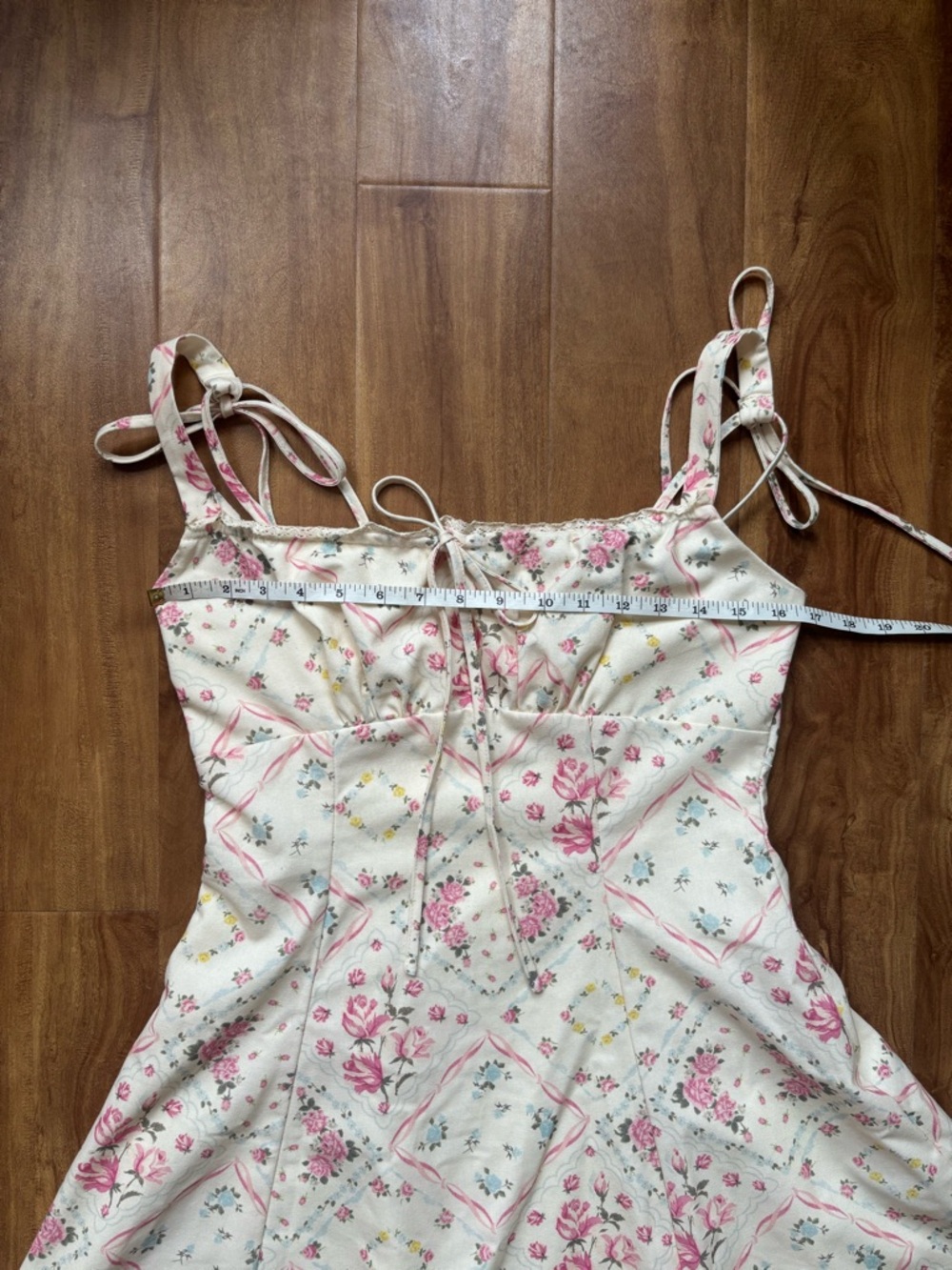 Feminine Cream & Pink Floral Print Cider A-Line Mini Dress, Sz Medium - Picture 5 of 14